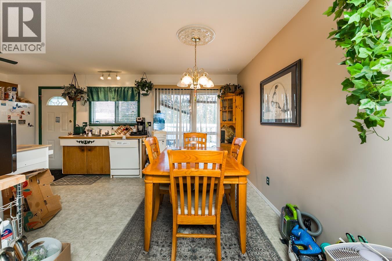 231 WATSON CRESCENT - 19