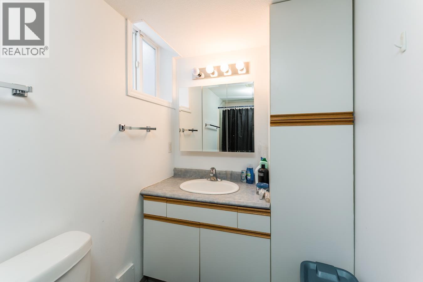 231 WATSON CRESCENT - 7