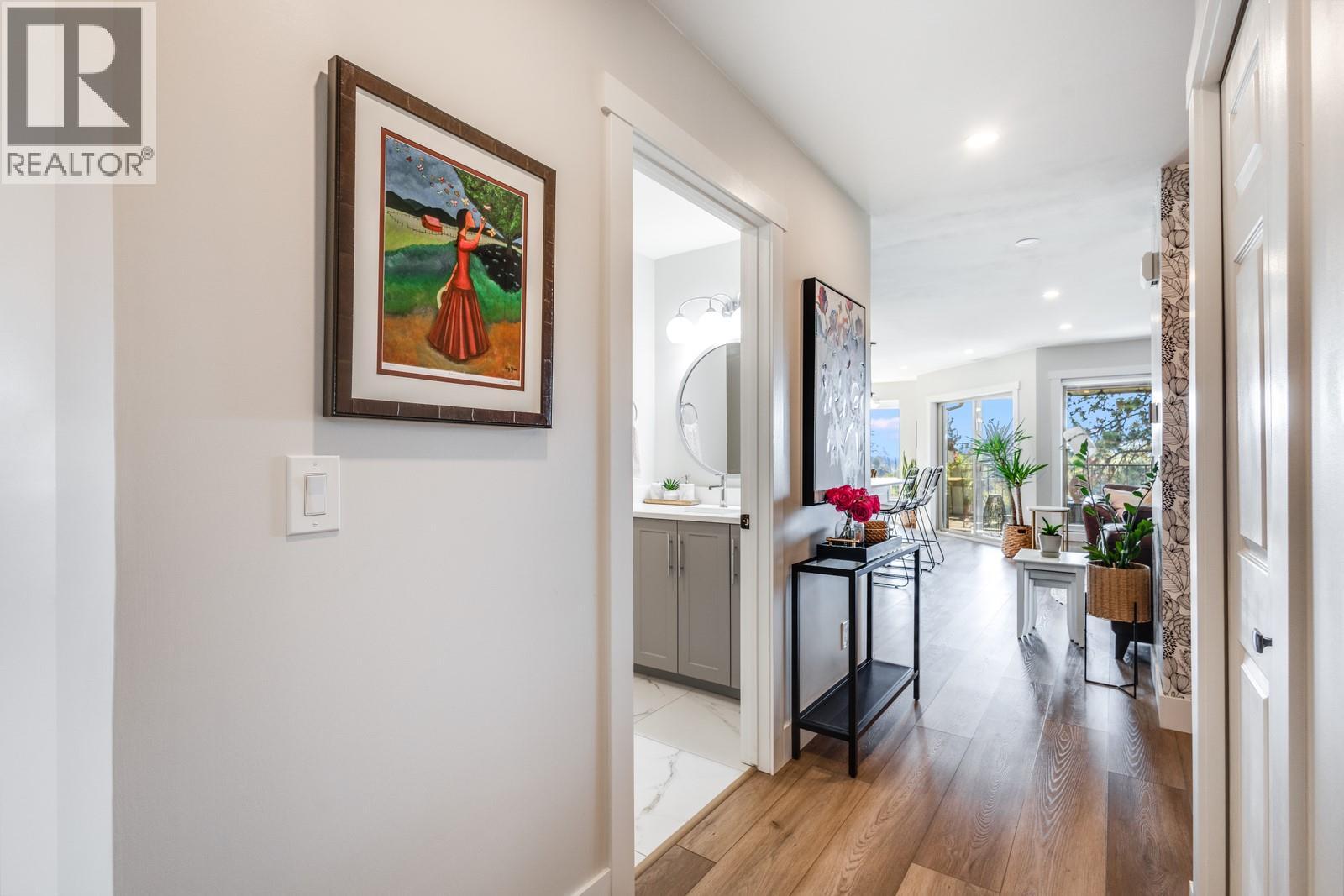  2230 Golf Course Drive, West Kelowna