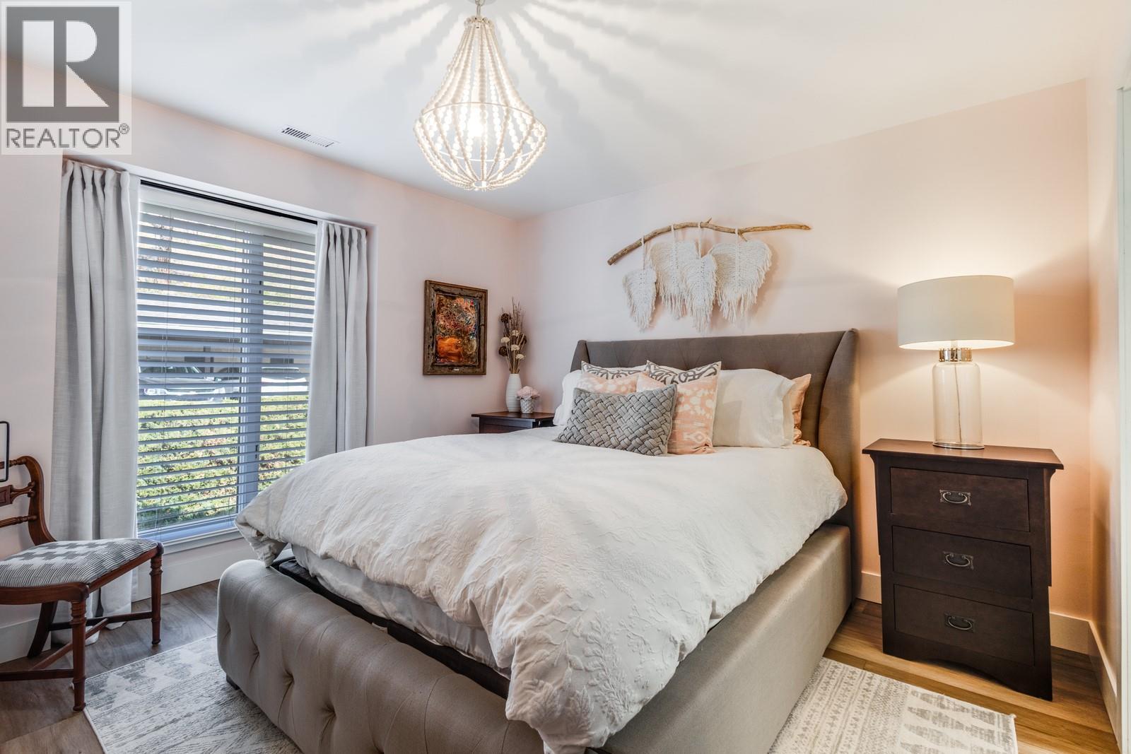  2230 Golf Course Drive, West Kelowna