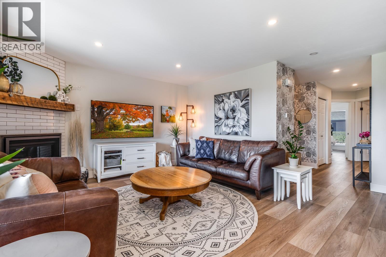  2230 Golf Course Drive, West Kelowna