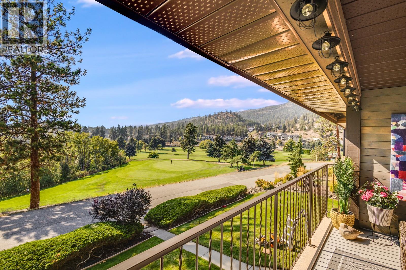  2230 Golf Course Drive, West Kelowna