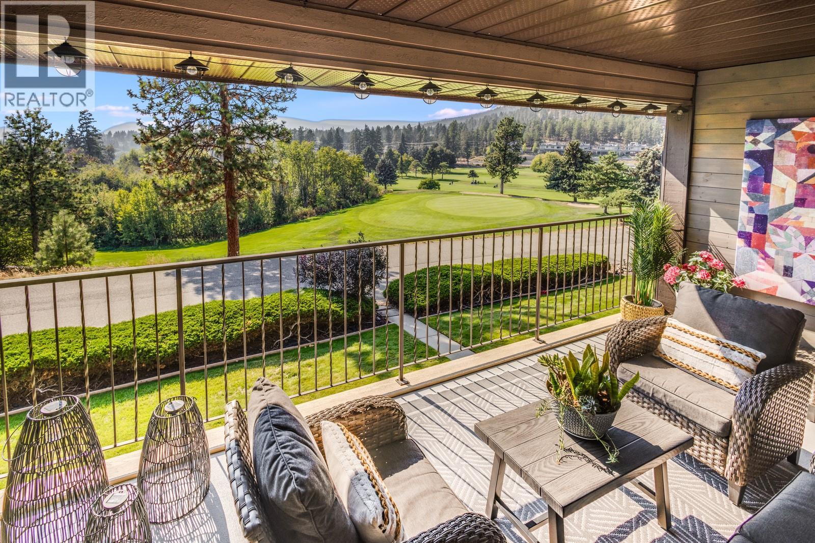  2230 Golf Course Drive, West Kelowna
