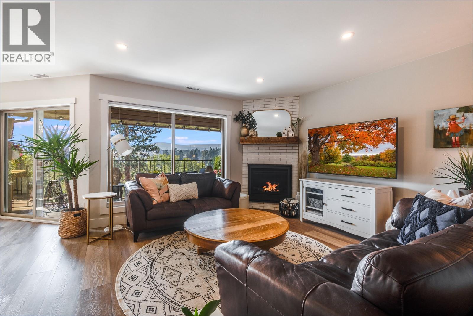  2230 Golf Course Drive, West Kelowna