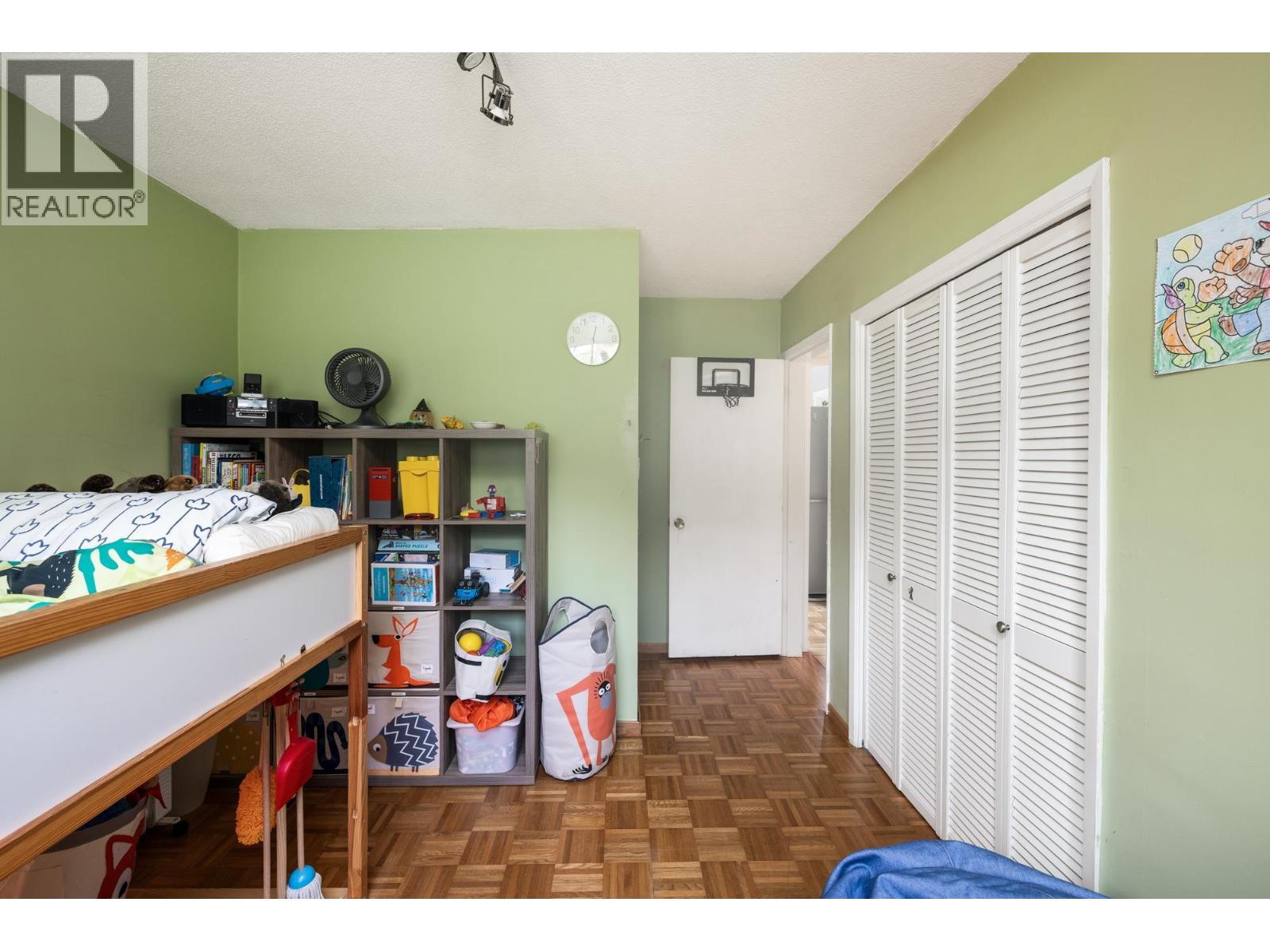 2041 TOMPKINS CRESCENT, North Vancouver