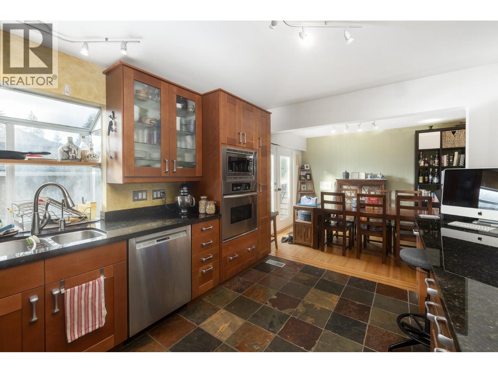 2041 TOMPKINS CRESCENT, North Vancouver