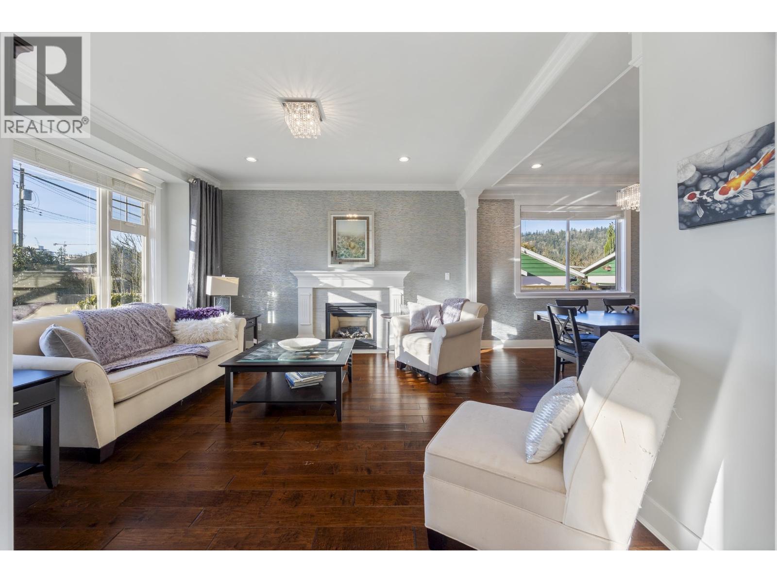 651 CHAPMAN Avenue - photo 2