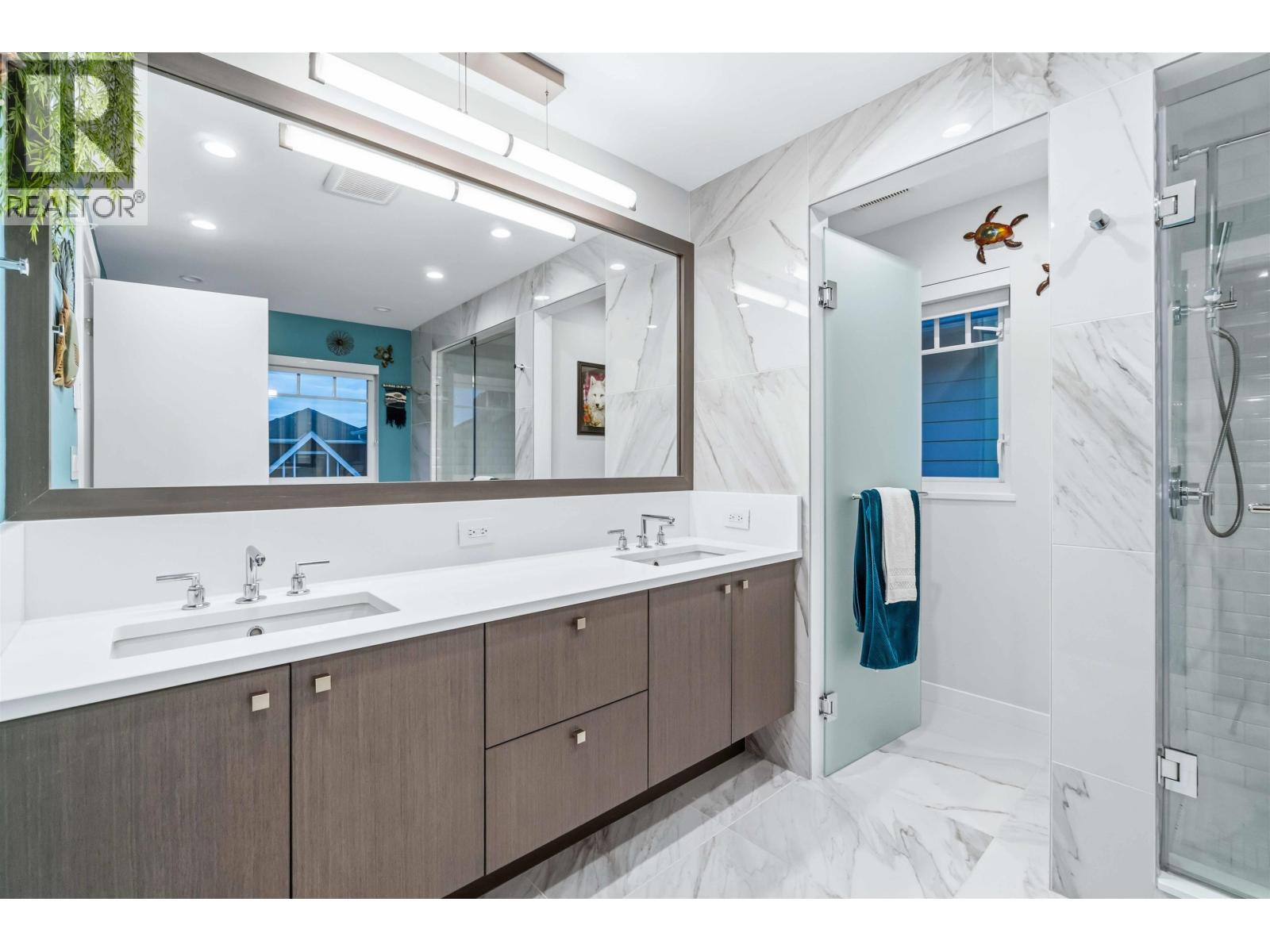 4688 HAZELNUT Way, Tsawwassen