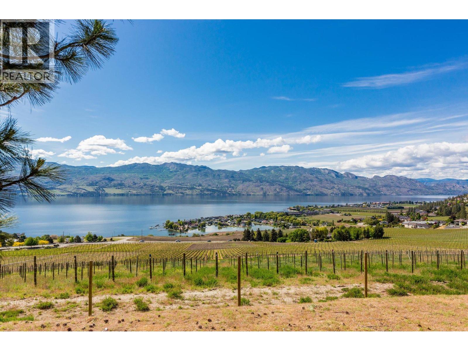  1345 Gregory Road, West Kelowna