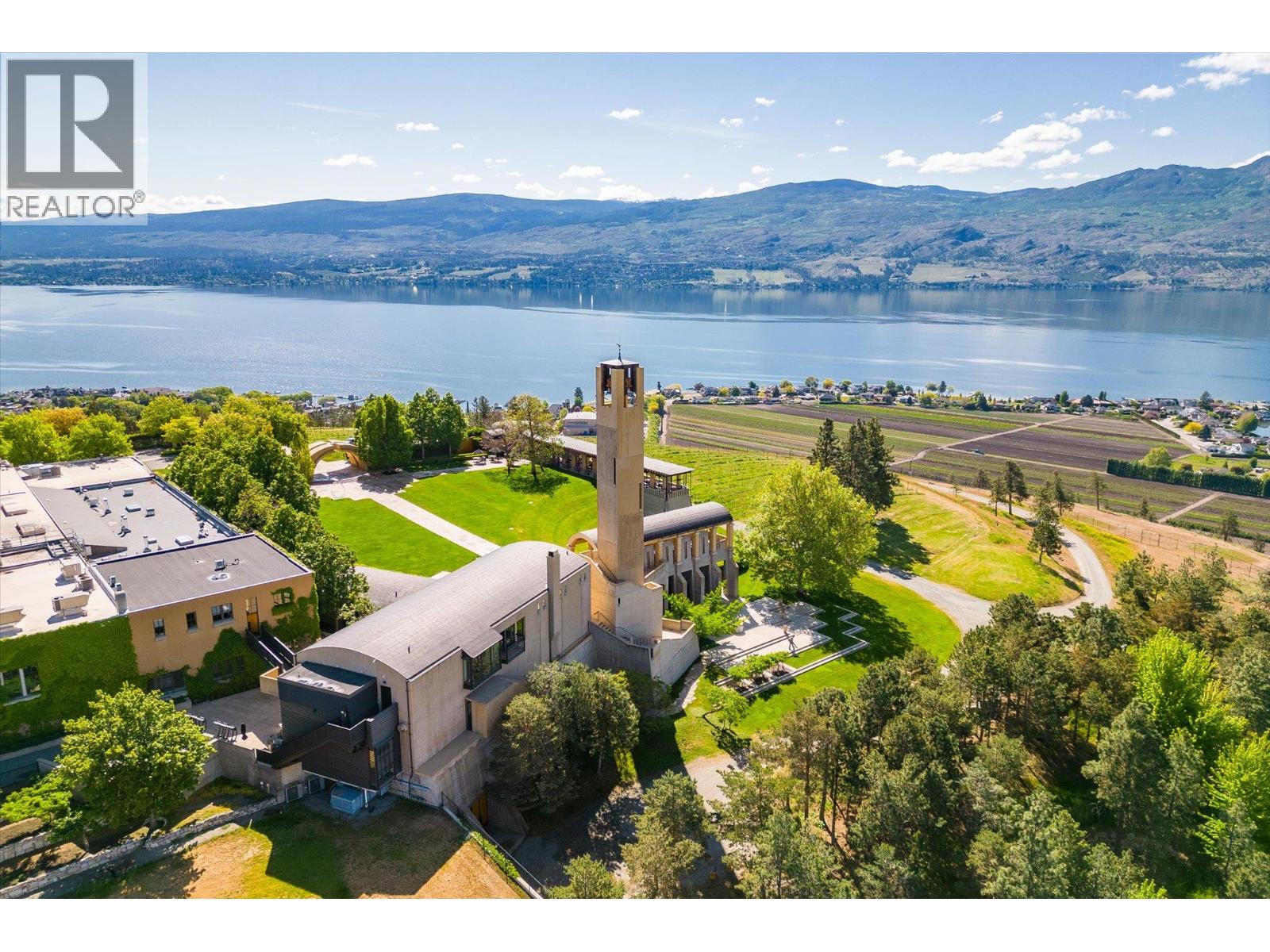  1345 Gregory Road, West Kelowna