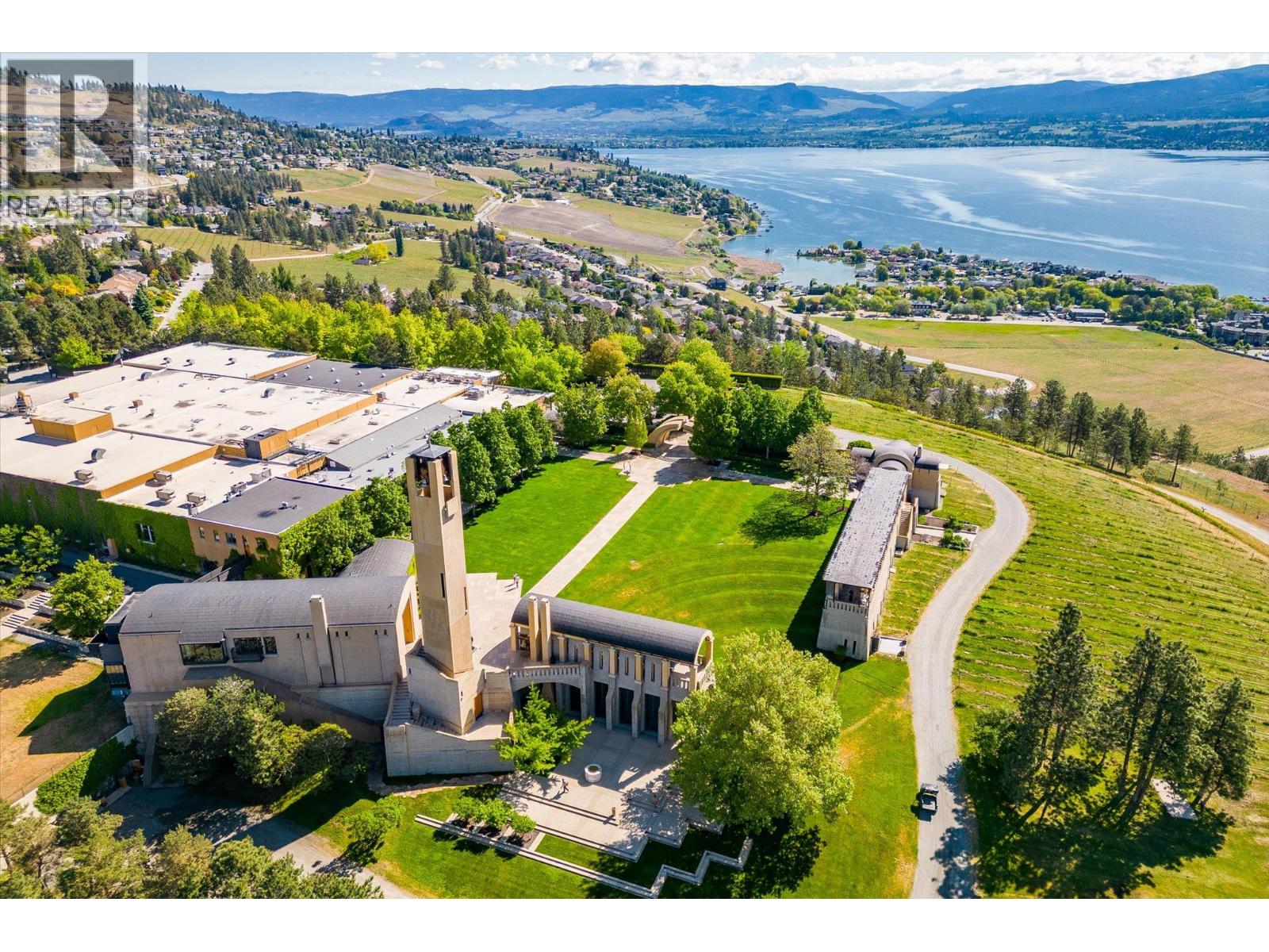  1345 Gregory Road, West Kelowna