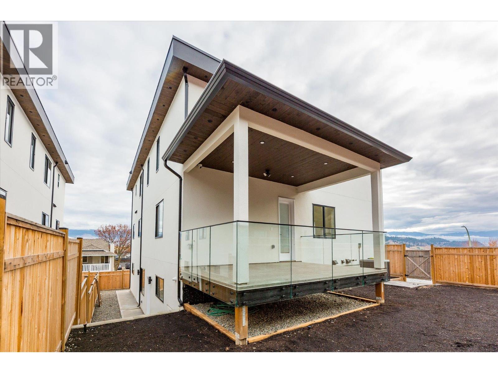  1818 Crosby Road, Kelowna