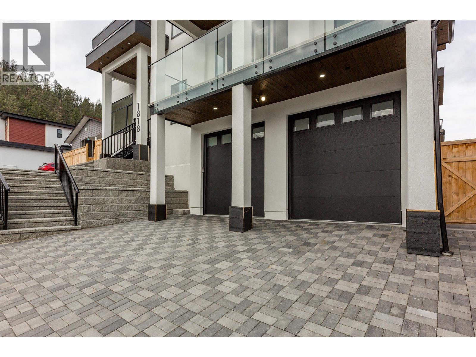  1818 Crosby Road, Kelowna