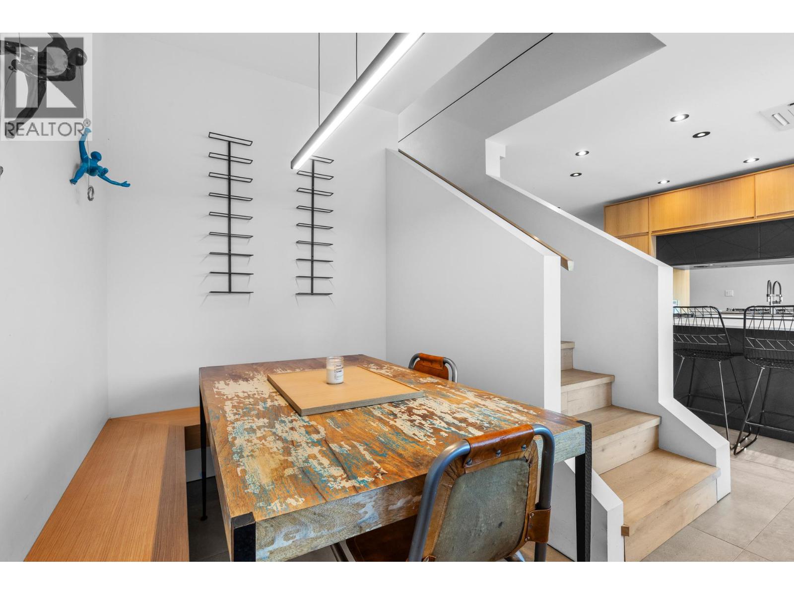 4043 Lakeside Road, Penticton