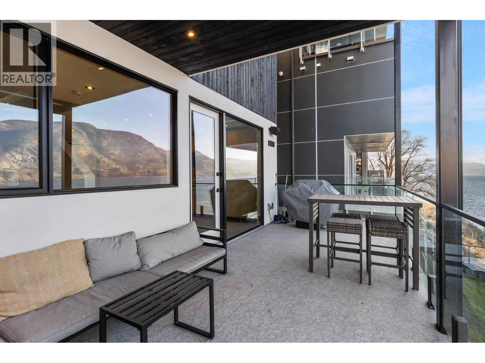 4043 Lakeside Road, Penticton