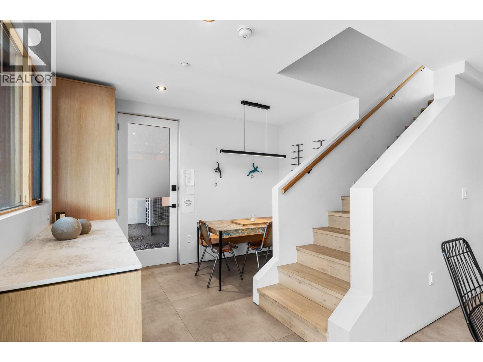 4043 Lakeside Road, Penticton