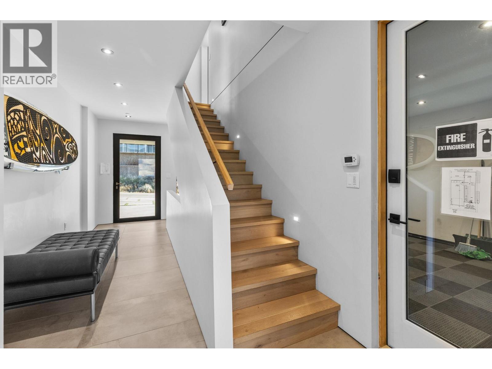 4043 Lakeside Road, Penticton