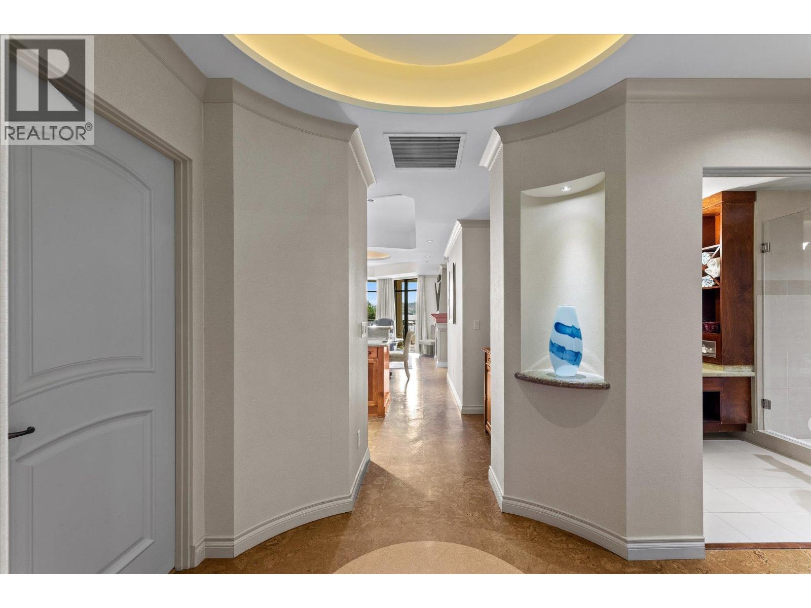 355 1288 Water Street, Kelowna