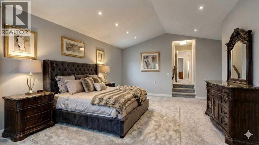 Single Family House for Sale in  Douglasbank Rise SE Douglasdale/Glen Calgary 