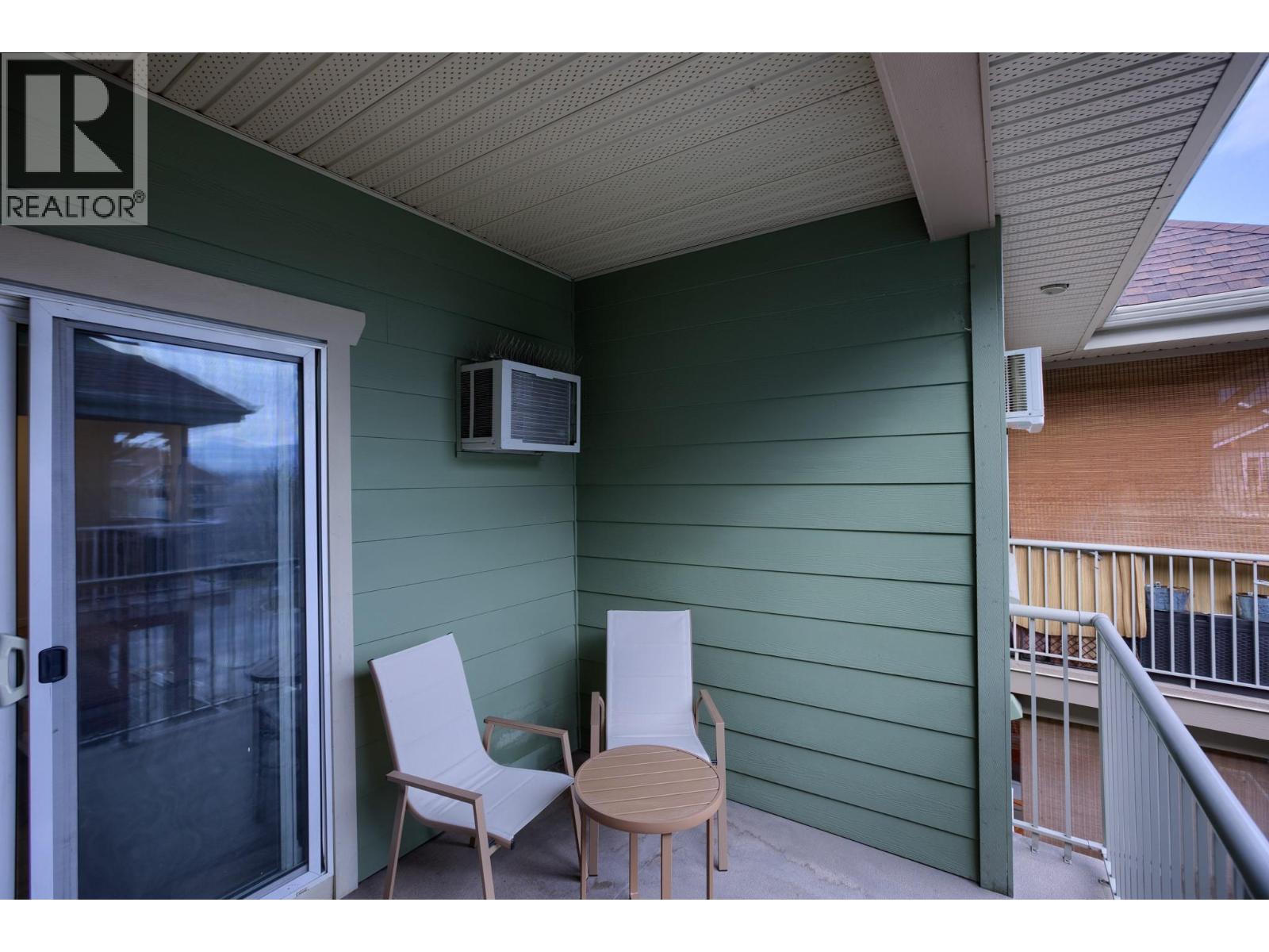 400 680 Lequime Road, Kelowna