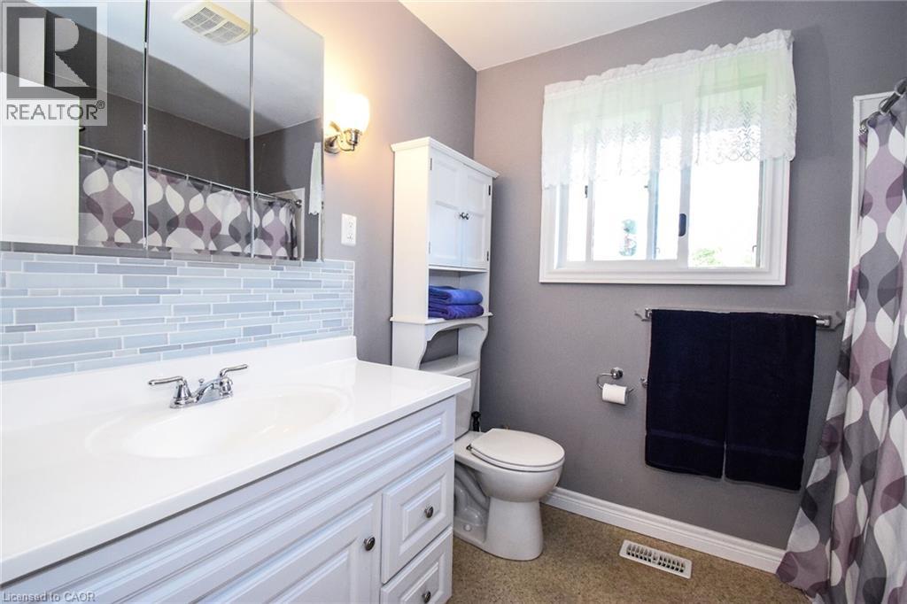 725 CROSS STREET W - 15