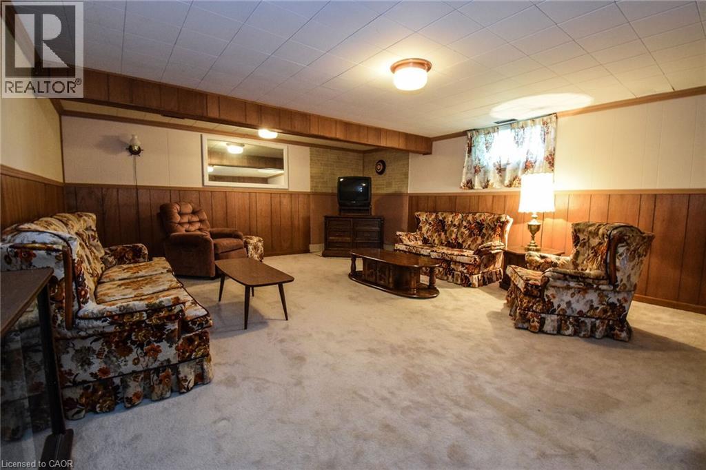 725 CROSS STREET W - 21