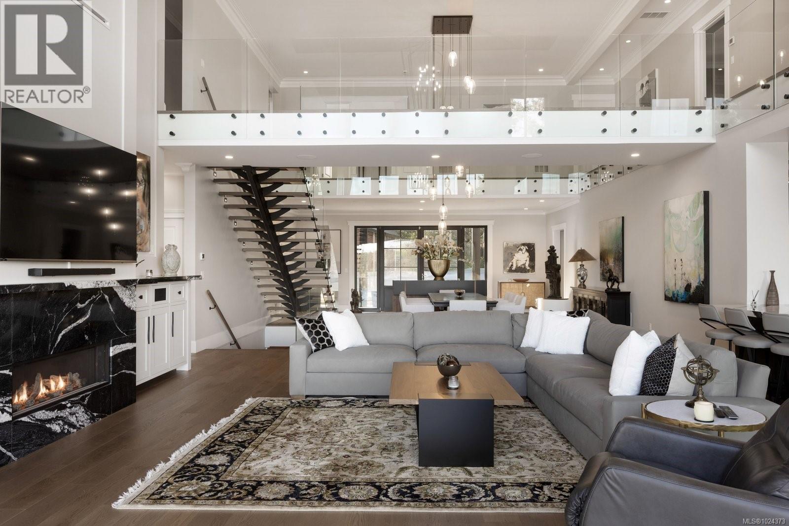  10865 Fernie Wynd Road, North Saanich