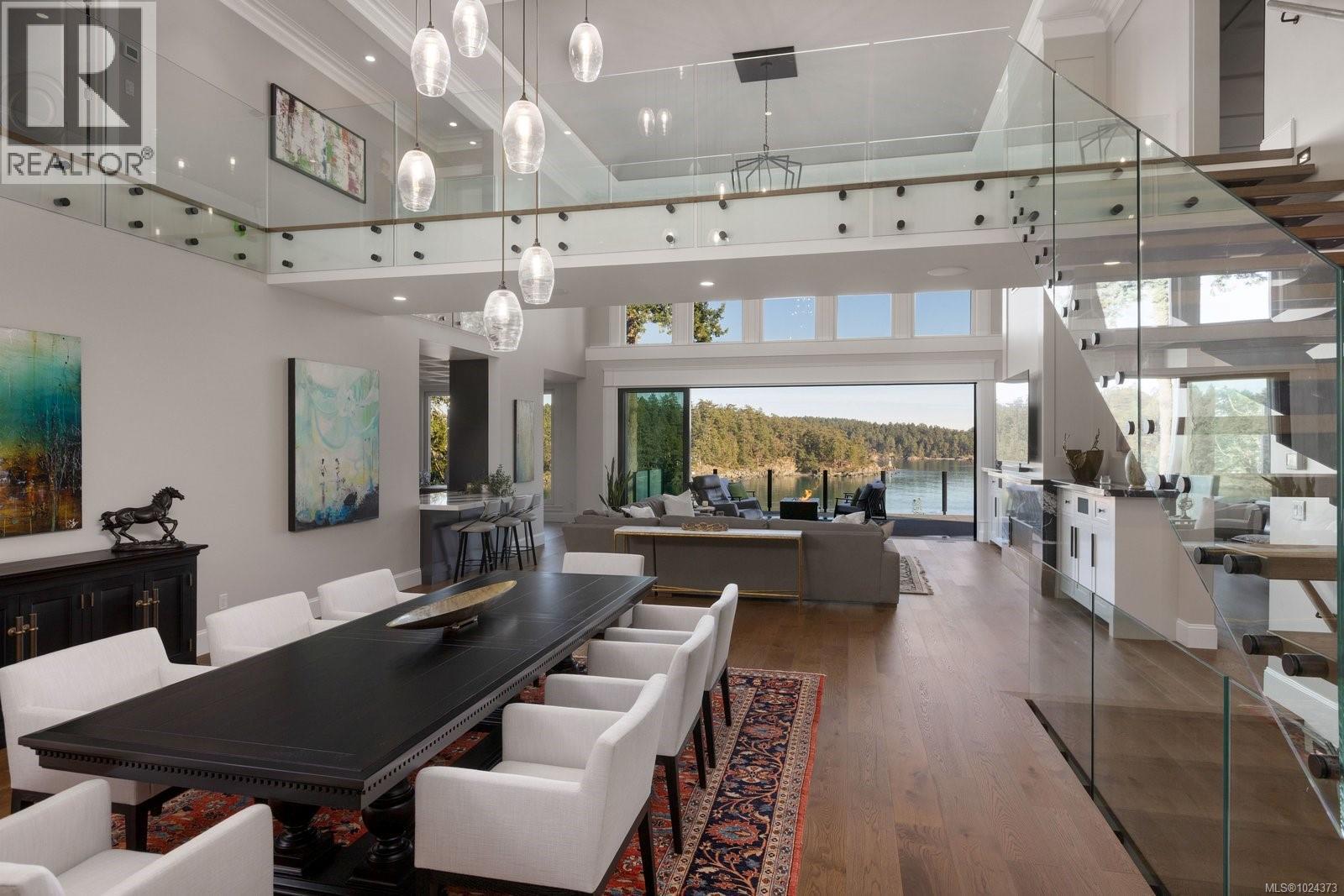  10865 Fernie Wynd Road, North Saanich