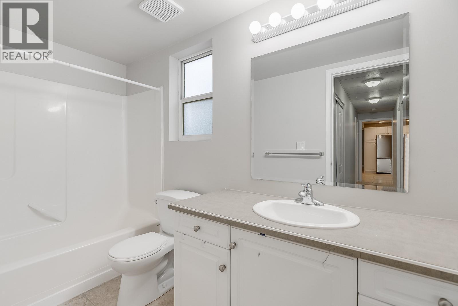  2034 Horizon Drive, West Kelowna