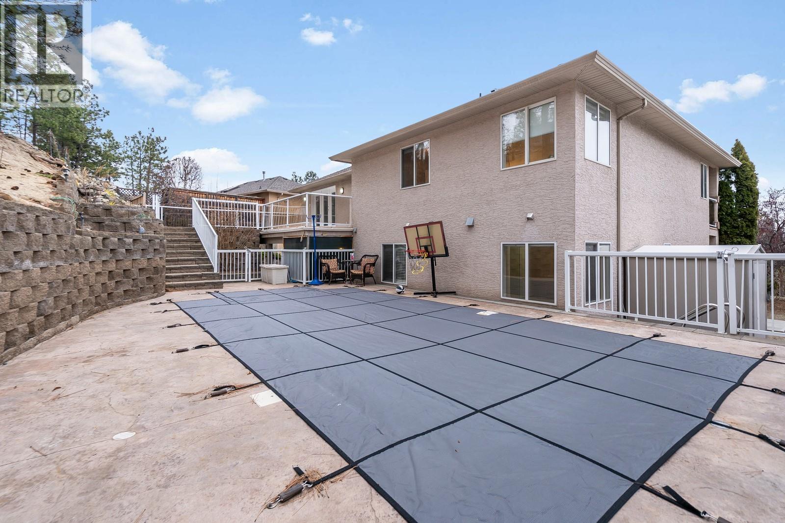 2034 Horizon Drive, West Kelowna