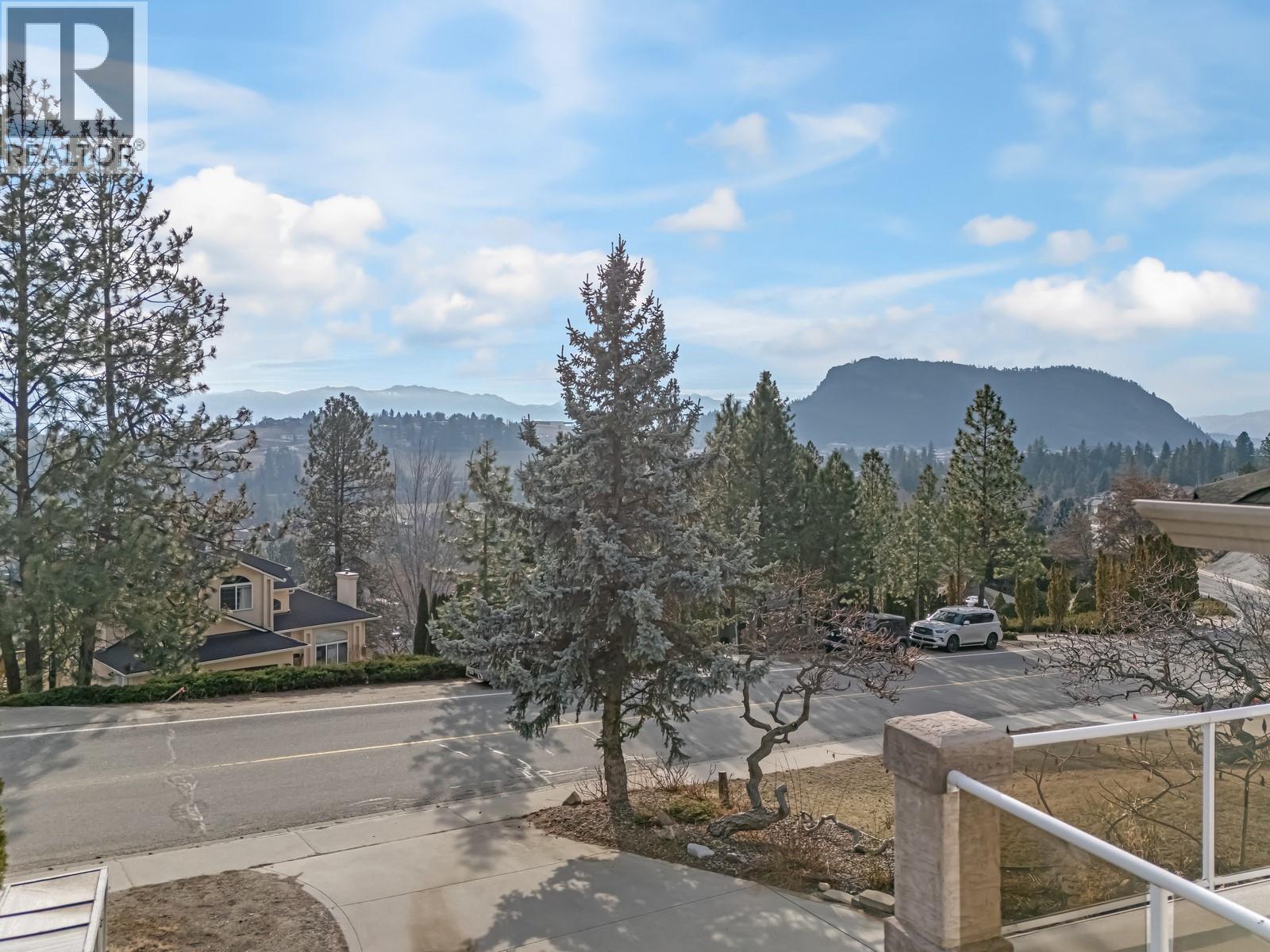  2034 Horizon Drive, West Kelowna