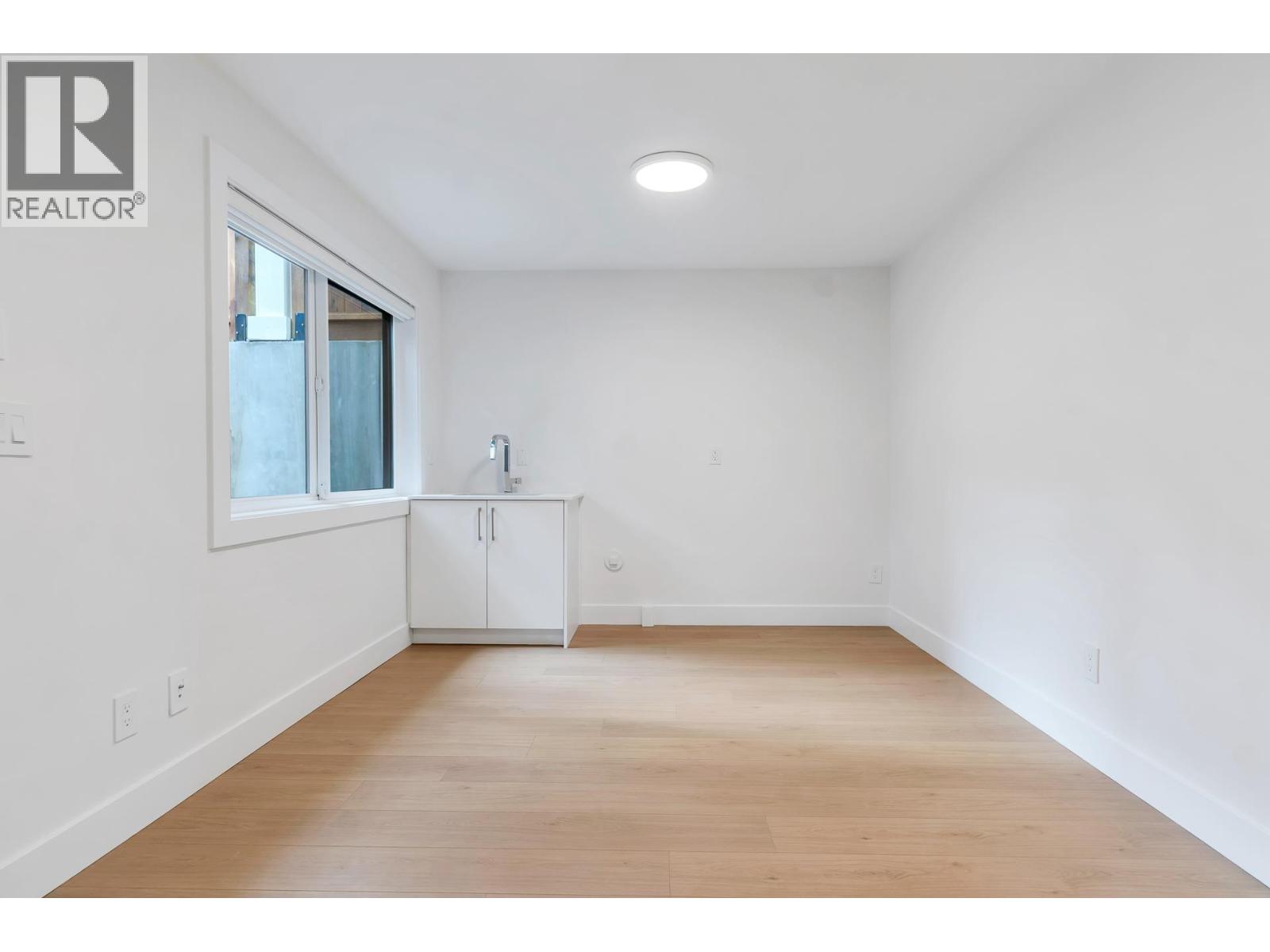 1 7750 MAYFIELD STREET, Burnaby