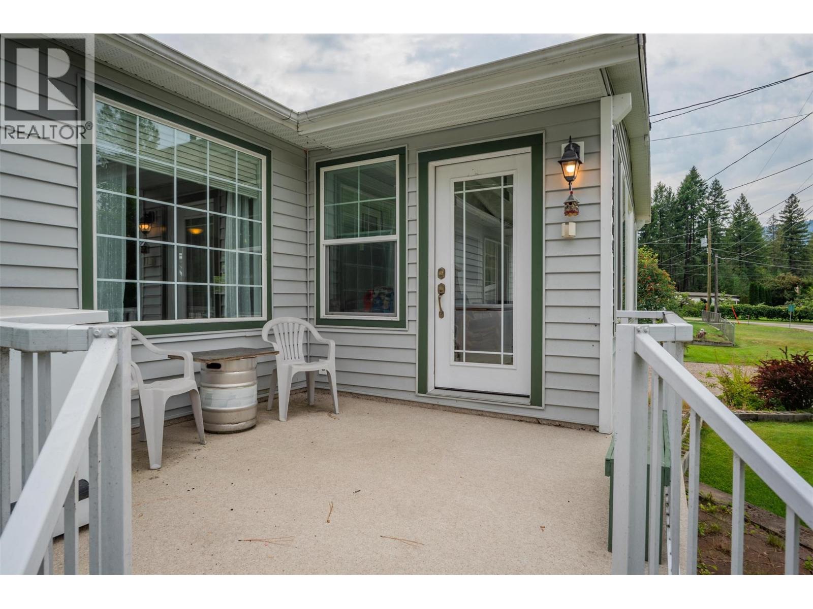 1664 Maida Road, Christina Lake