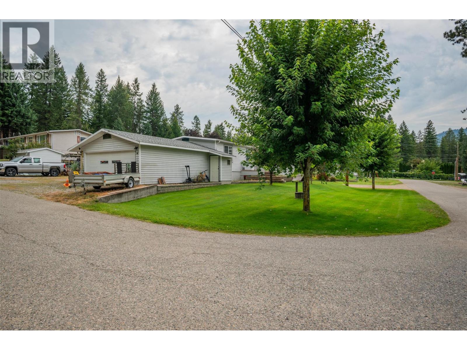 1664 Maida Road, Christina Lake