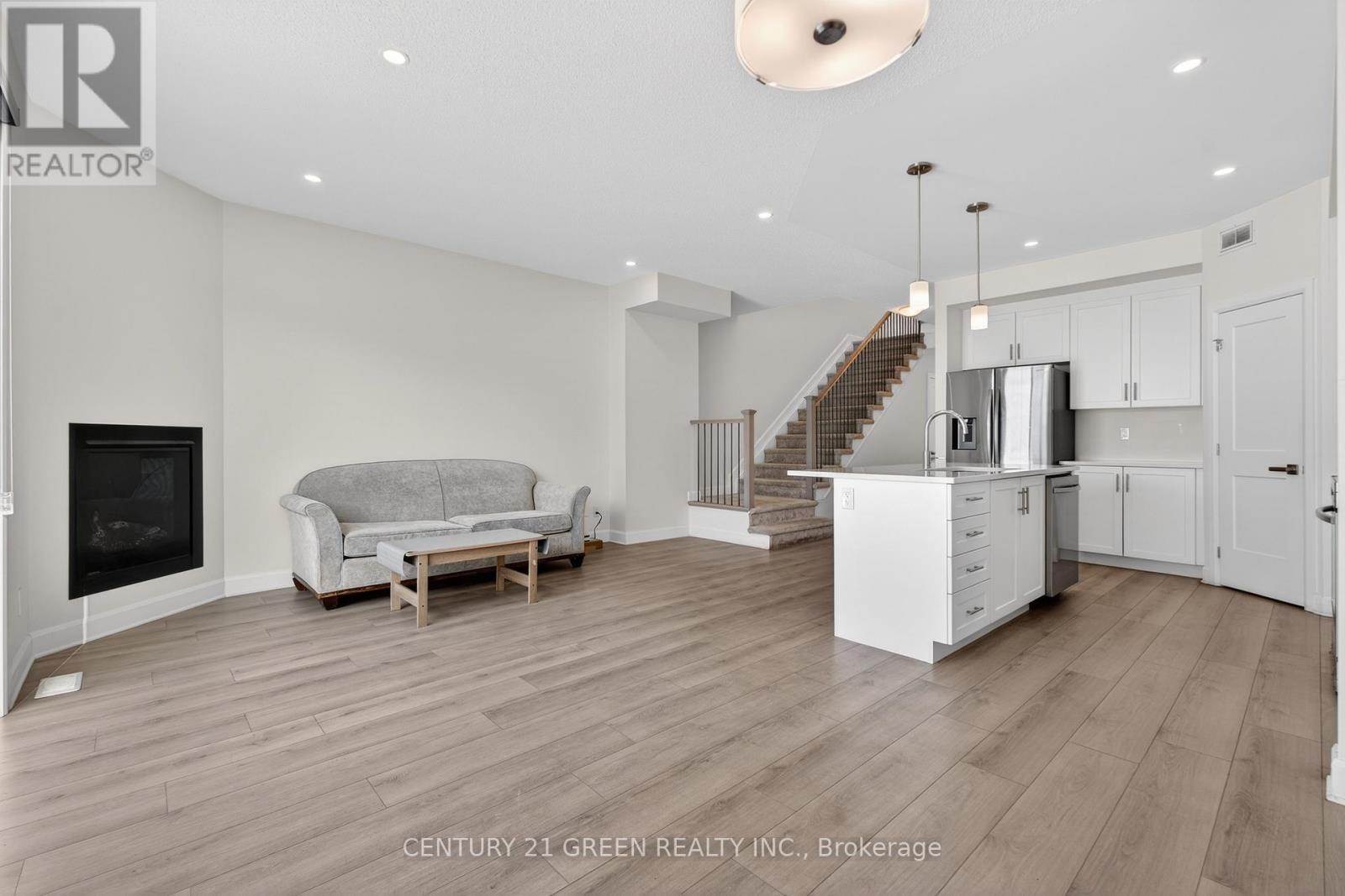 353 BUCKTHORN DRIVE - 14