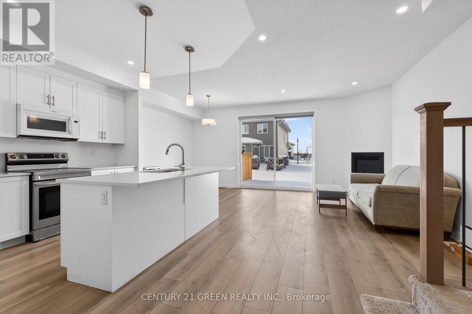 353 BUCKTHORN DRIVE - 16