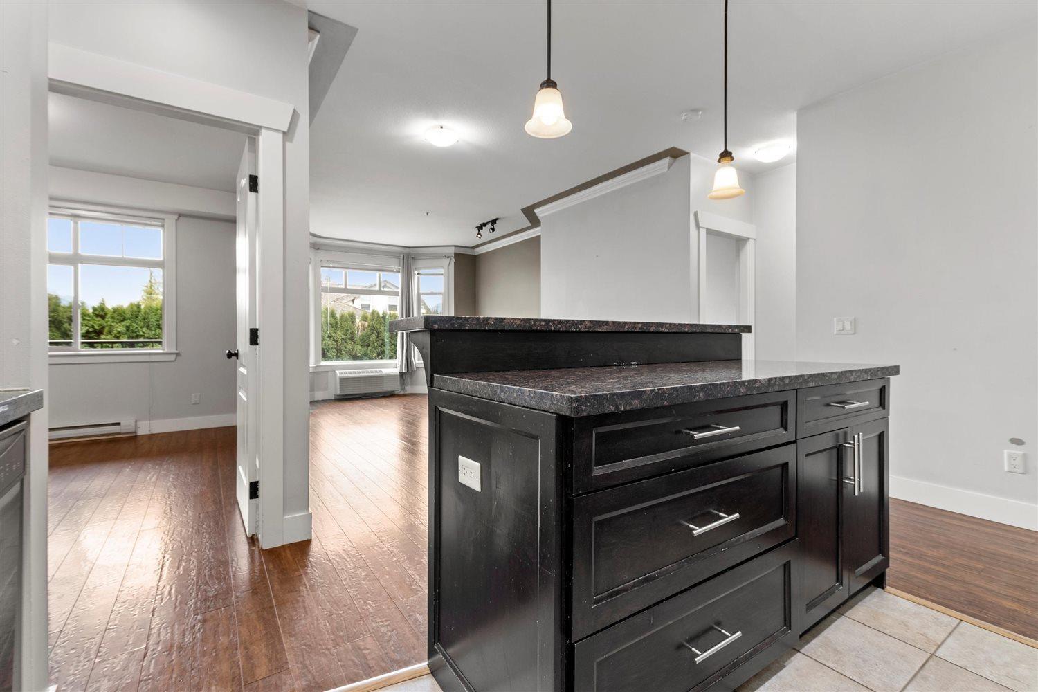 107 46021 SECOND AVENUE, Chilliwack Downtown, Chilliwack