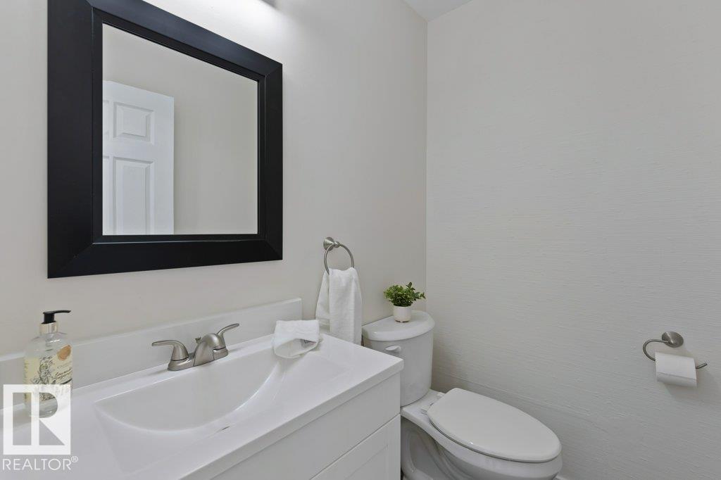 53 MORGAN CR, St. Albert