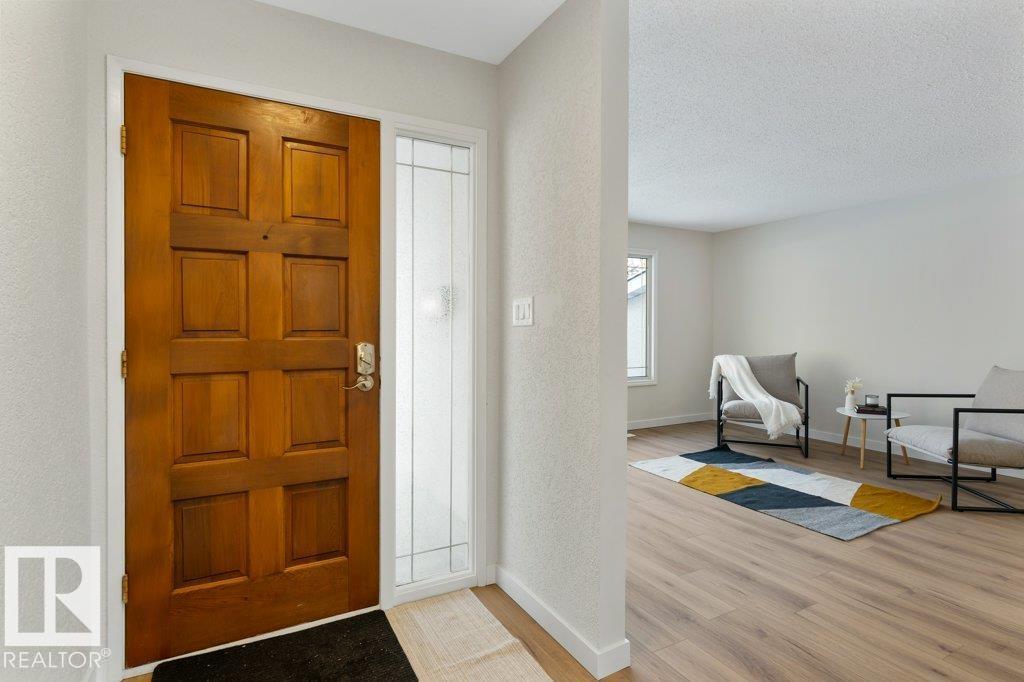 53 MORGAN CR, St. Albert