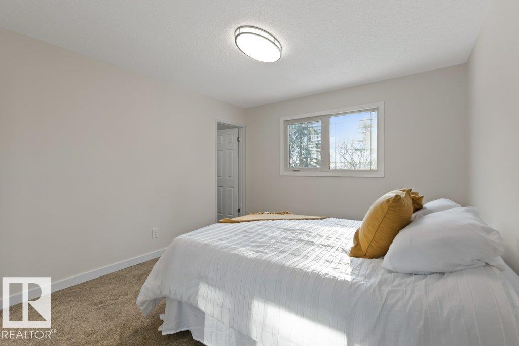 53 MORGAN CR, St. Albert