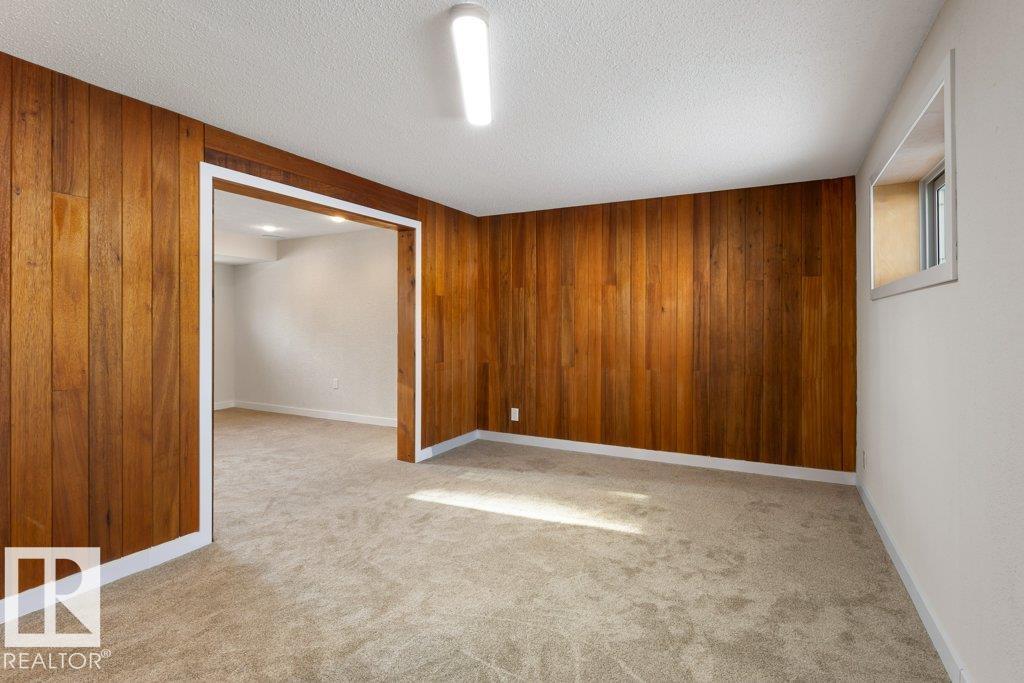 53 MORGAN CR, St. Albert