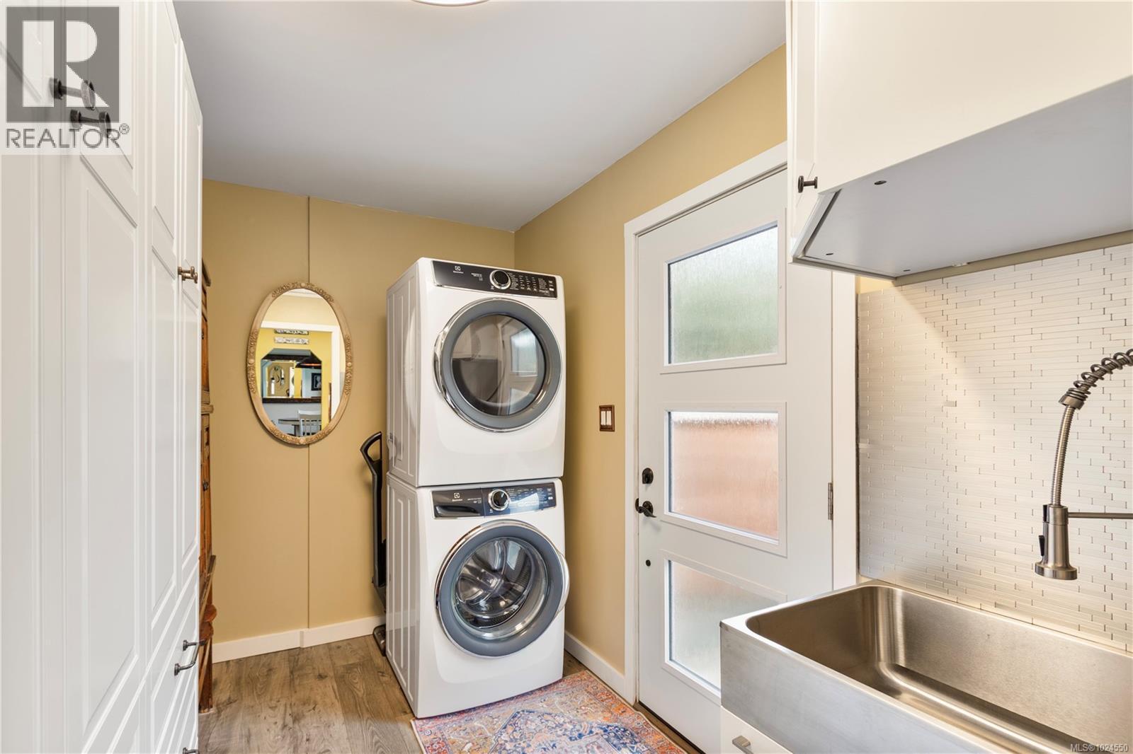 28 745 Church St, Gabriola Island