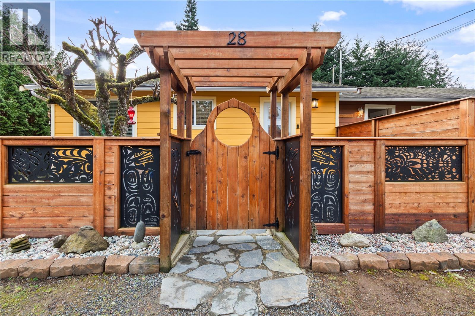 28 745 Church St, Gabriola Island