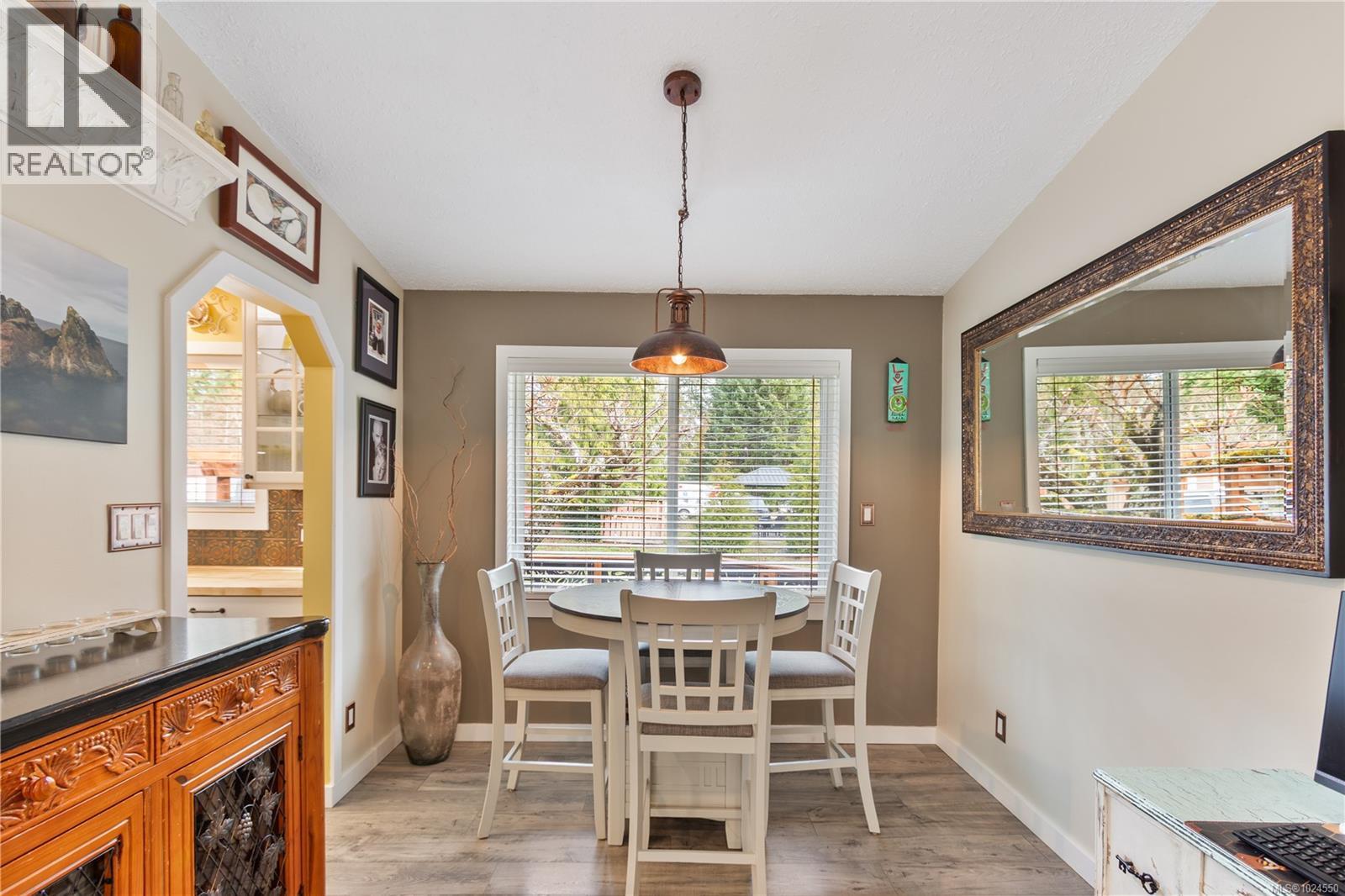 28 745 Church St, Gabriola Island