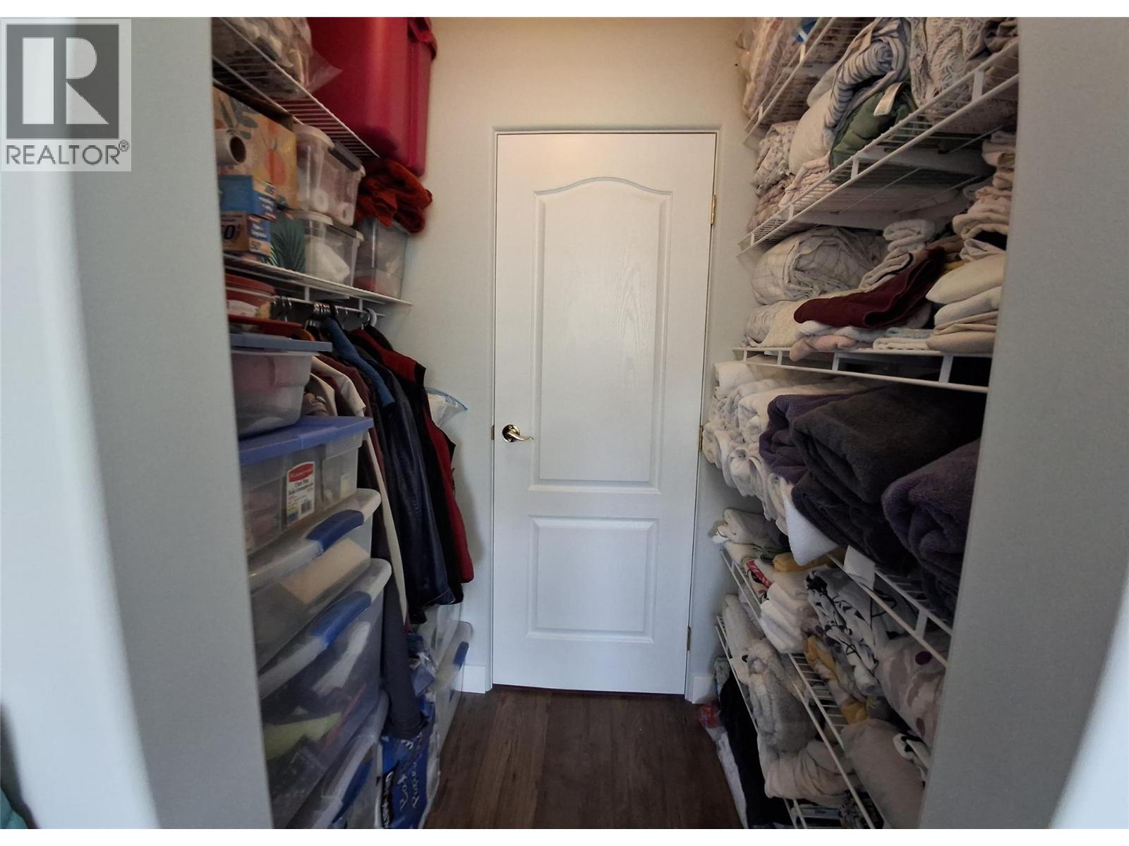 743 Okanagan Avenue Unit# 301, Chase