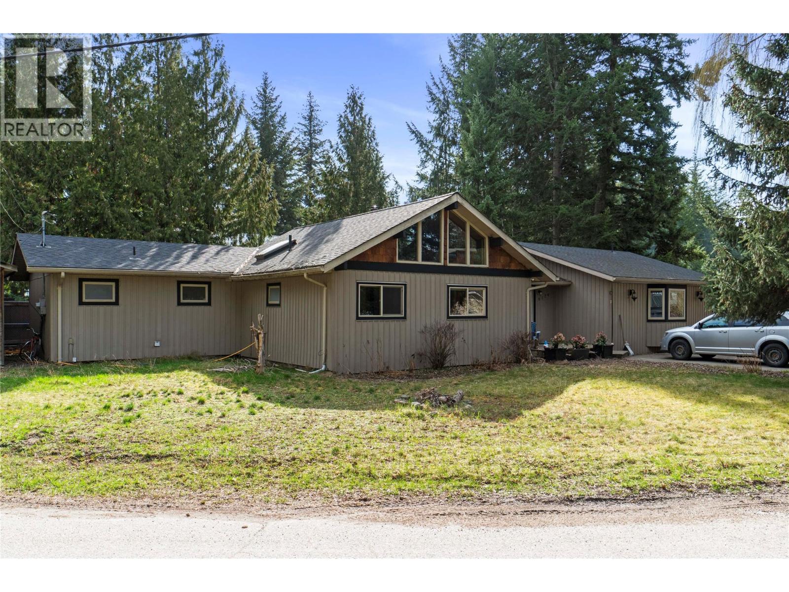  4174 Ashe Crescent, Scotch Creek