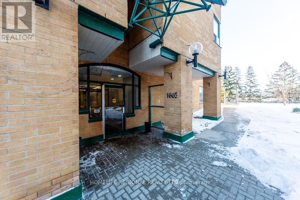 1665 Pickering Unit 202 photo 3