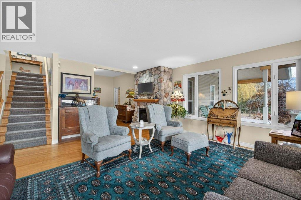 615 97B Highway SE, Salmon Arm