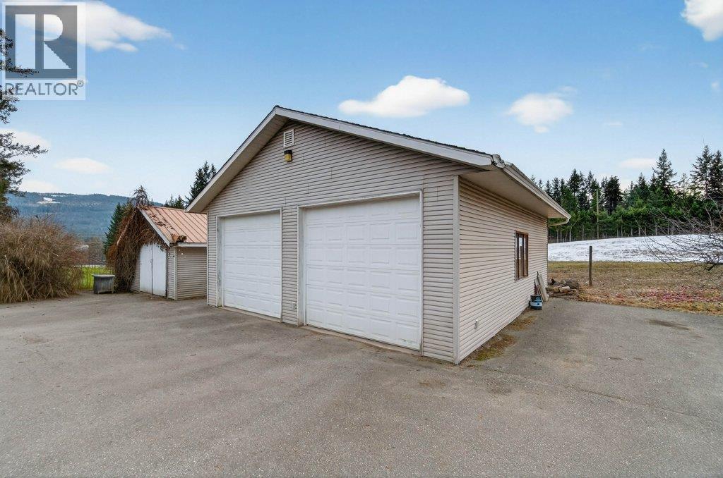 615 97B Highway SE, Salmon Arm