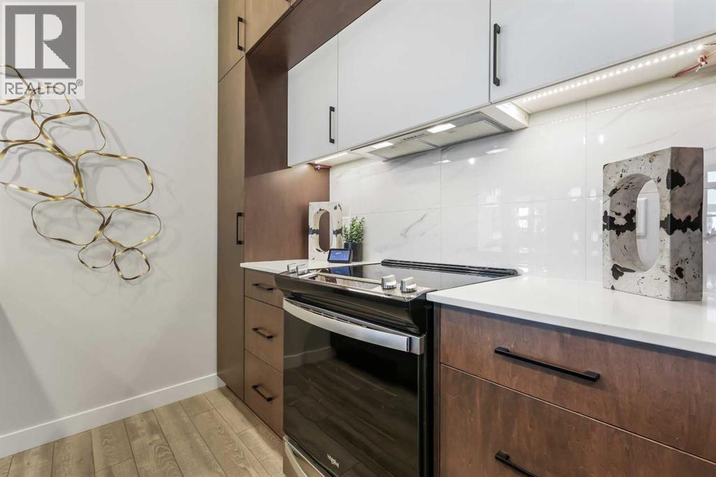 Single Family House for Sale in   Les Jardins Park SE Douglasdale/Glen Calgary 